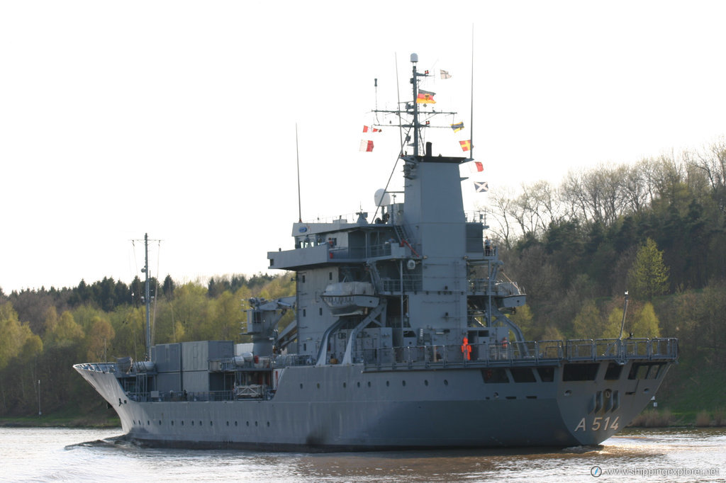 German Warship A514